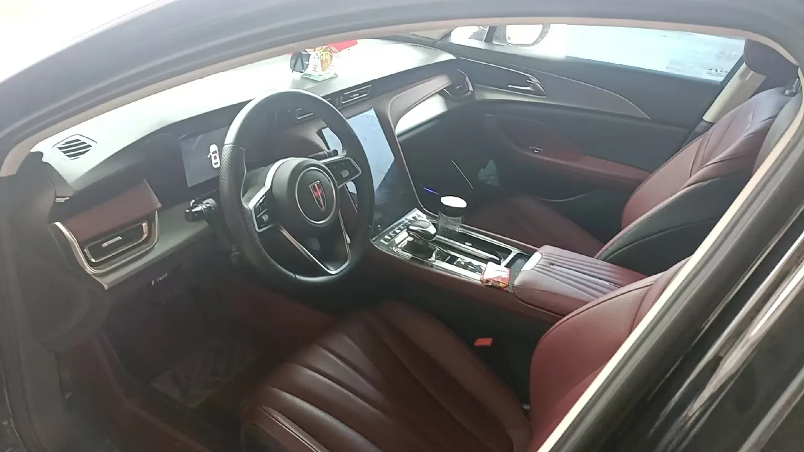 2024 HongQi H5 1.5T 169HP L4 7DCT,autocango,china used car exporter,china ev exporter,chinese used car exporter,chinese used ev exporter