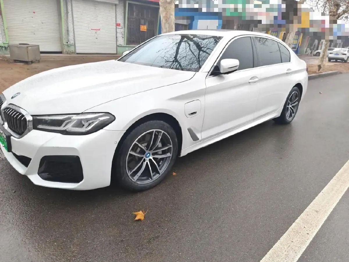 2022 BMW 5 Series 2.0T 184HP L4 8AT PHEV 17.7KWH,autocango,china used car exporter,china ev exporter,chinese used car exporter,chinese used ev exporter