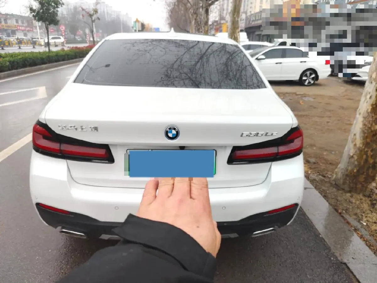 2022 BMW 5 Series 2.0T 184HP L4 8AT PHEV 17.7KWH,autocango,china used car exporter,china ev exporter,chinese used car exporter,chinese used ev exporter