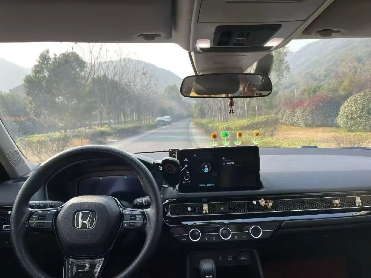 2025 Honda Civic 1.5T 182HP L4 CVT,autocango,china used car exporter,china ev exporter,chinese used car exporter,chinese used ev exporter