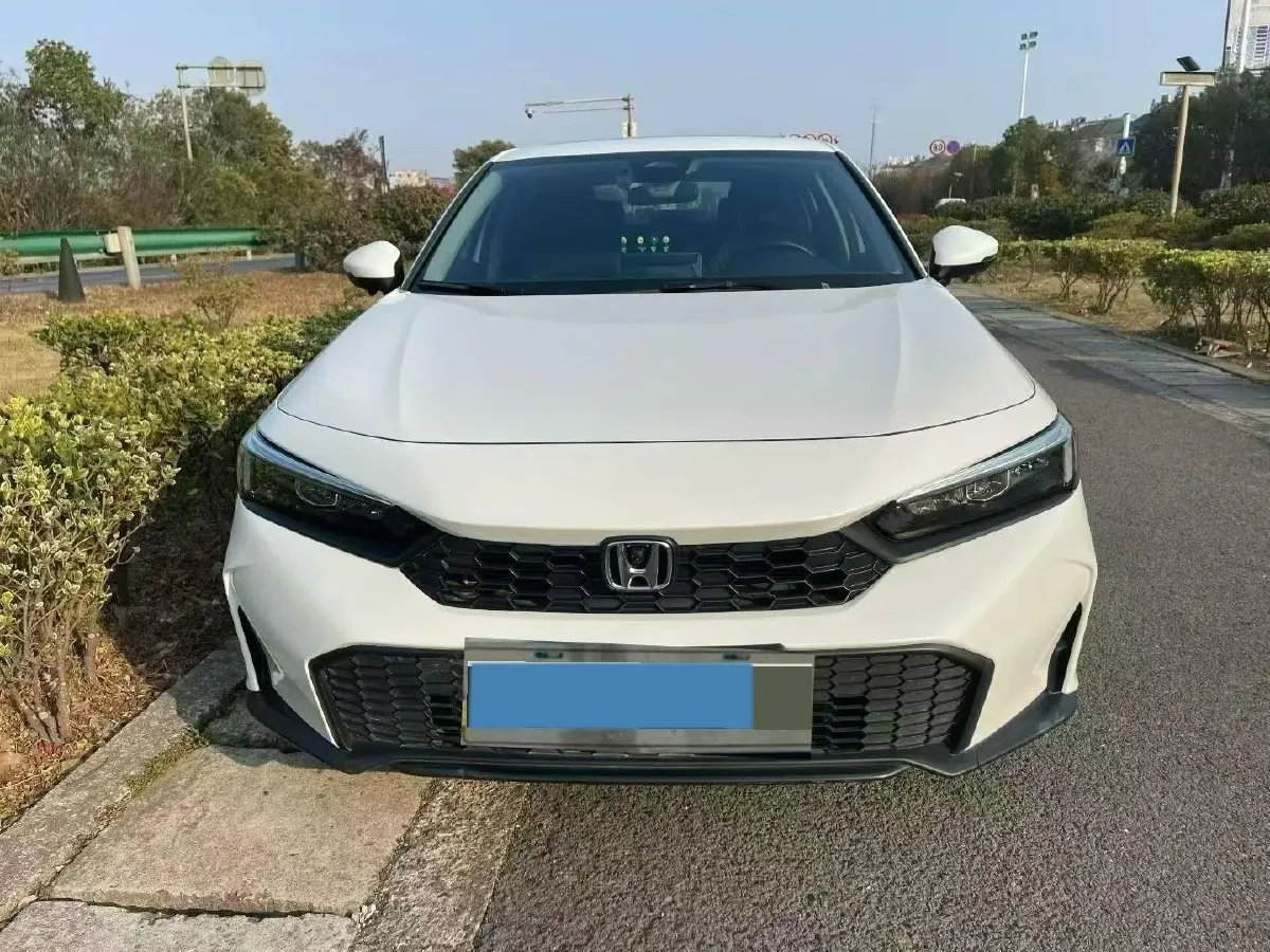 2025 Honda Civic 1.5T 182HP L4 CVT,autocango,china used car exporter,china ev exporter,chinese used car exporter,chinese used ev exporter