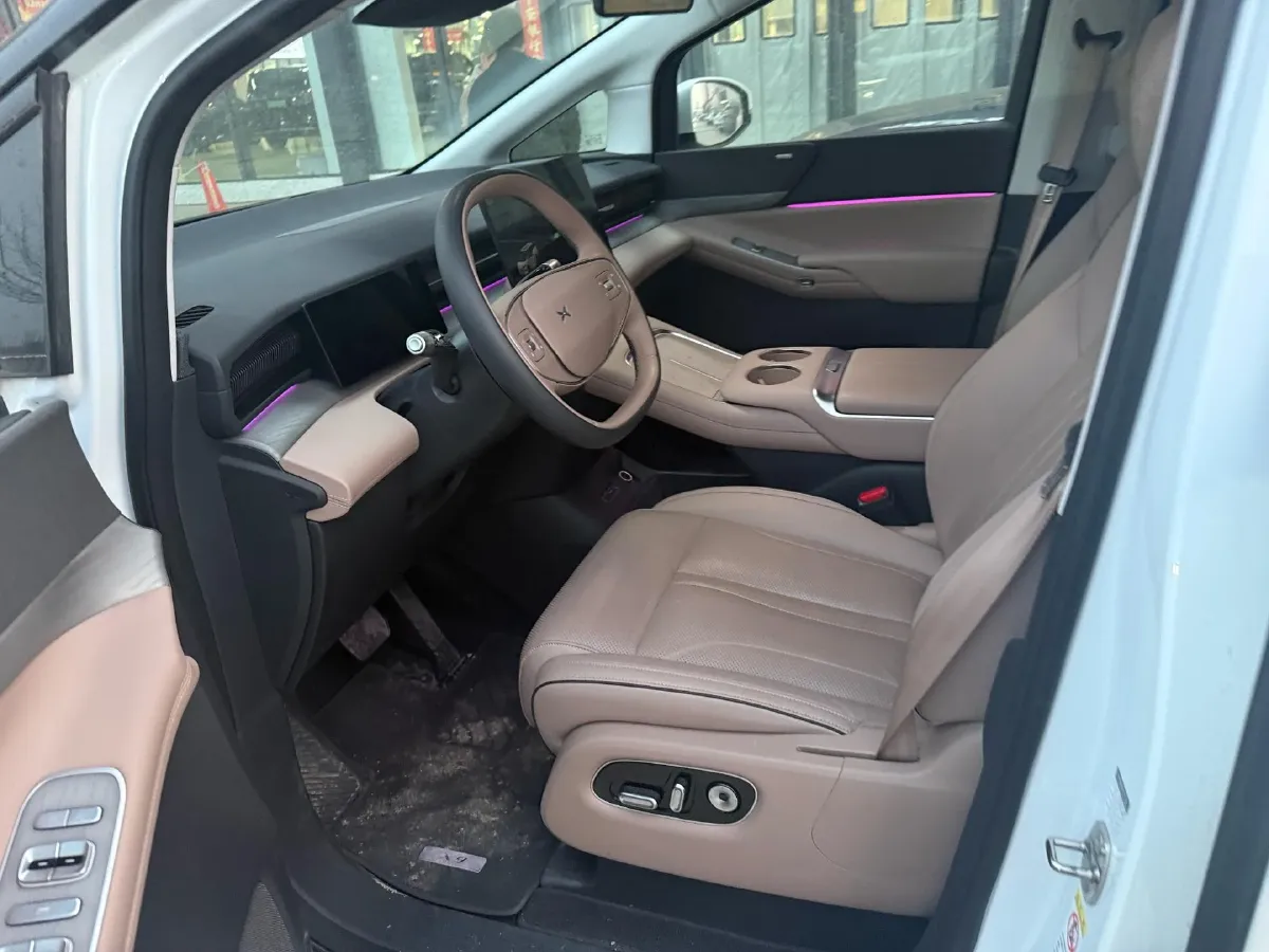 2025 Xpeng X9 BEV,autocango,china used car exporter,china ev exporter,chinese used car exporter,chinese used ev exporter