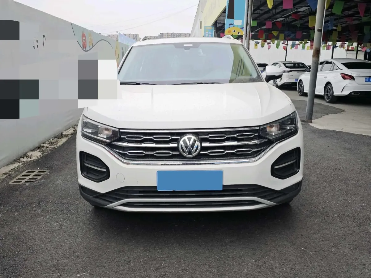 2019 Jeep Cherokee 2.0T 234HP L4 9AT,autocango,china used car exporter,china ev exporter,chinese used car exporter,chinese used ev exporter