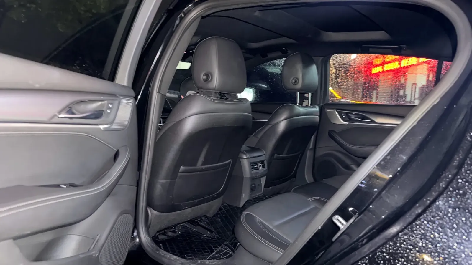 2022 Cadillac CT5 2.0T 237HP L4 10AT,autocango,china used car exporter,china ev exporter,chinese used car exporter,chinese used ev exporter