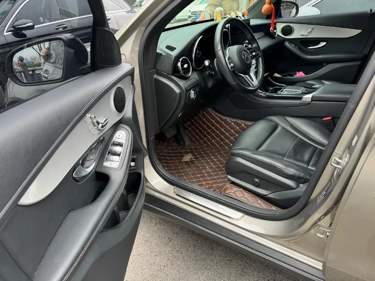 2020 Mercedes-Benz GLC Coupe 2.0T 197HP L4 9AT,autocango,china used car exporter,china ev exporter,chinese used car exporter,chinese used ev exporter