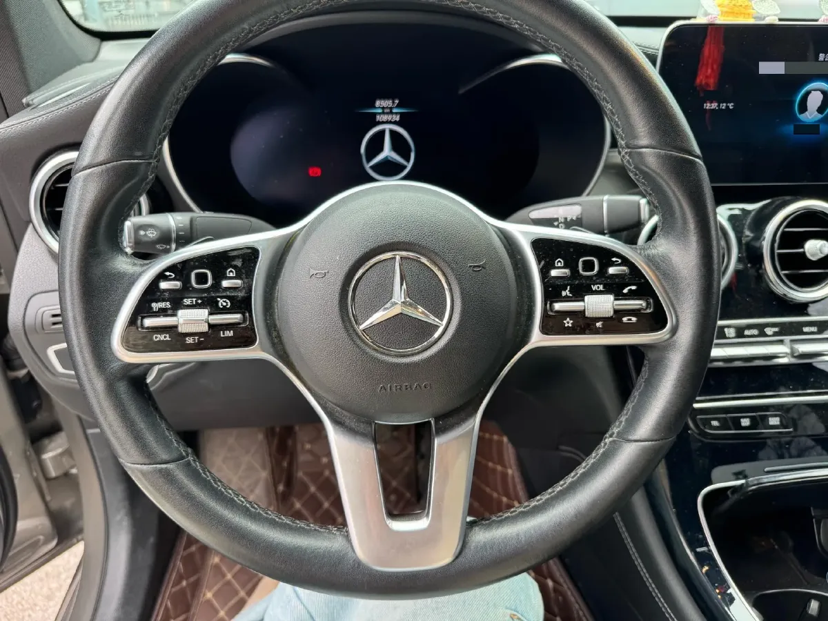 2020 Mercedes-Benz GLC Coupe 2.0T 197HP L4 9AT,autocango,china used car exporter,china ev exporter,chinese used car exporter,chinese used ev exporter