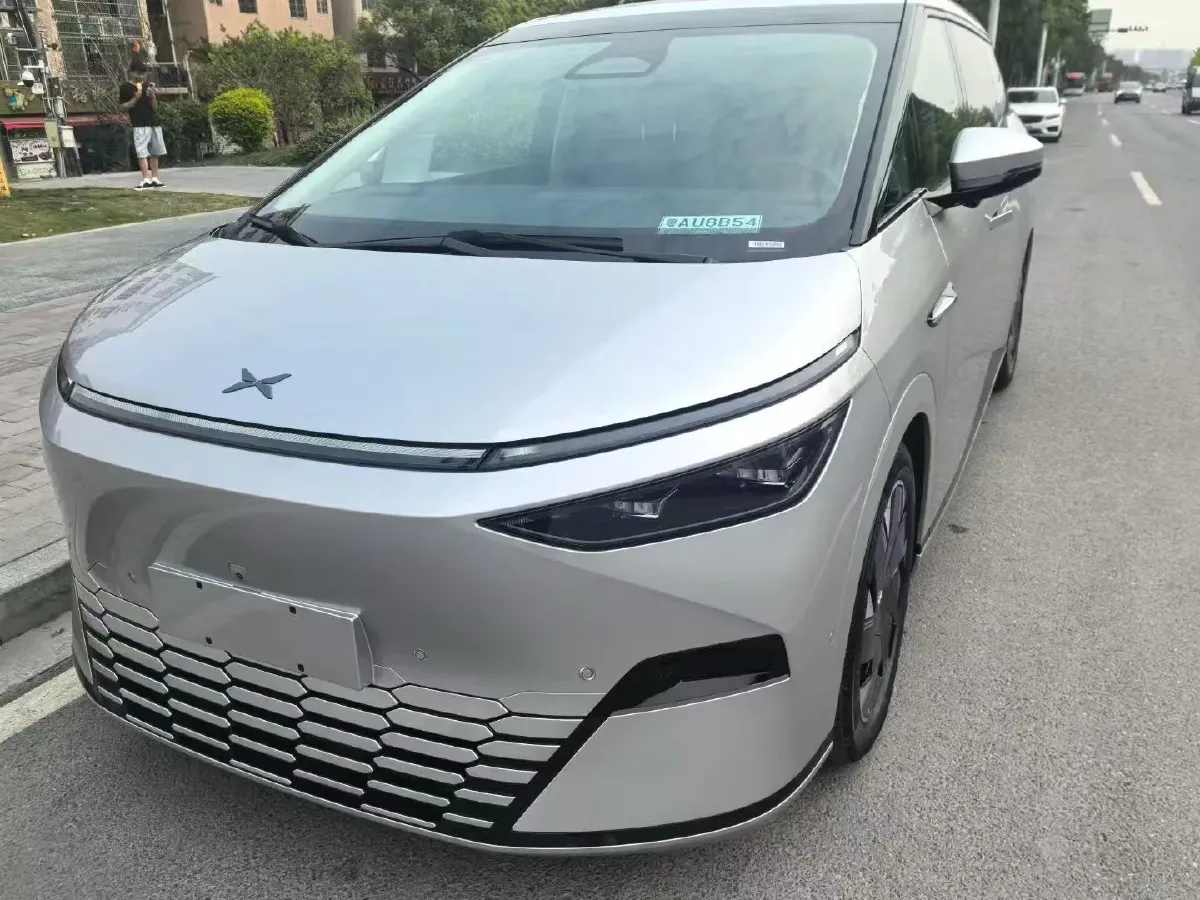 2024 Xpeng X9 BEV 101.5KWH,autocango,china used car exporter,china ev exporter,chinese used car exporter,chinese used ev exporter