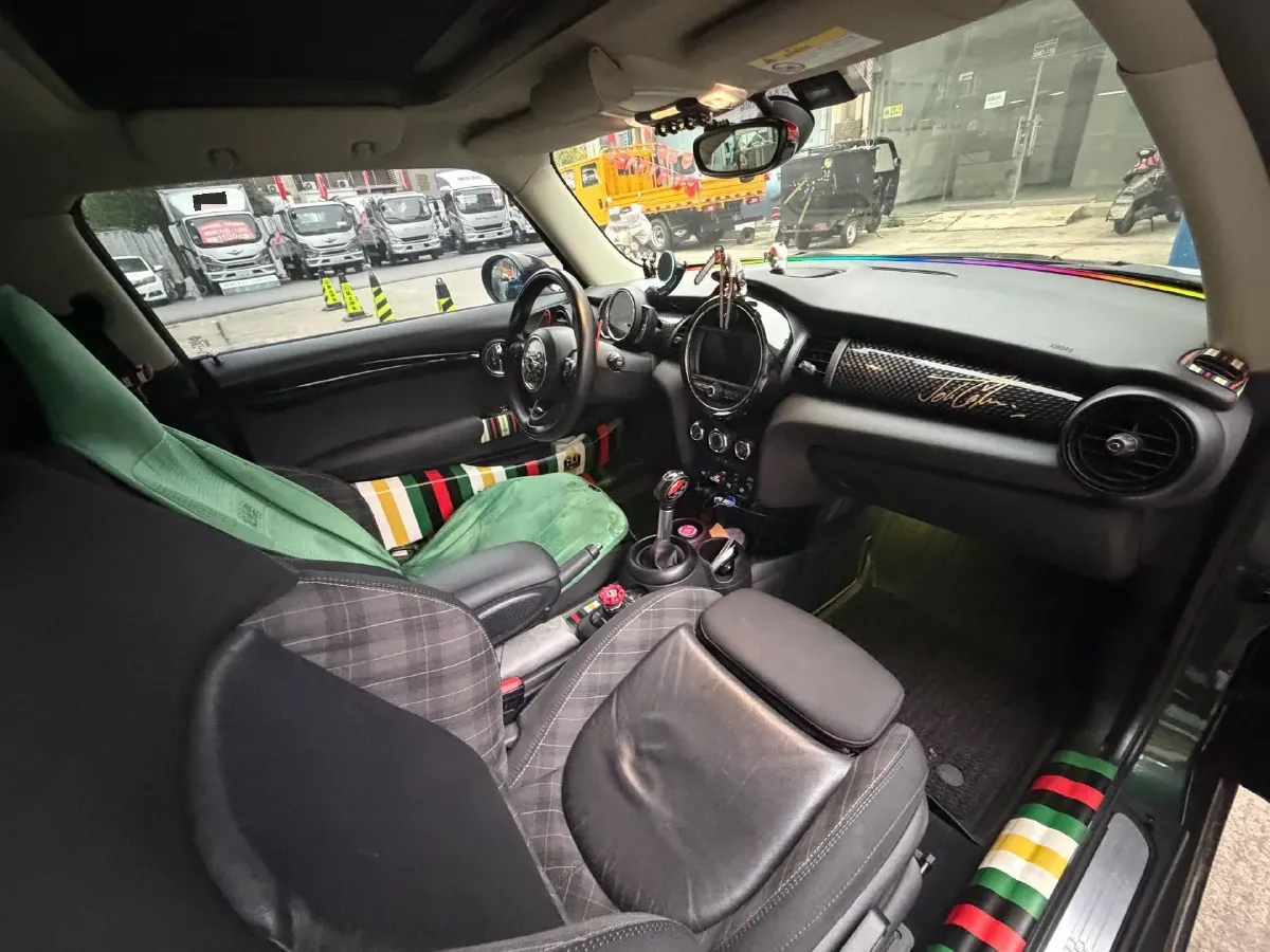 2016 Mercedes-Benz Vito 2.0T 211HP L4 7AT,autocango,china used car exporter,china ev exporter,chinese used car exporter,chinese used ev exporter