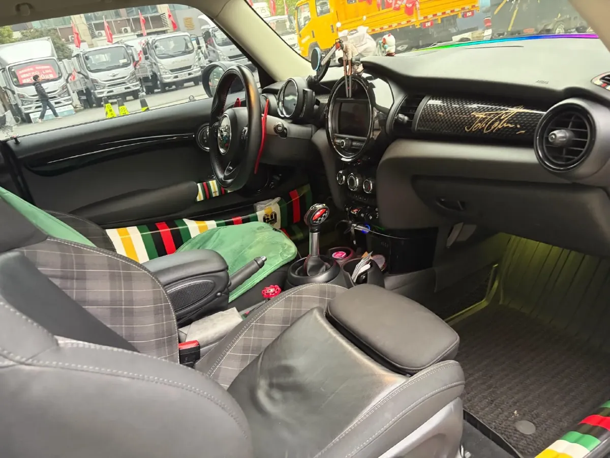 2016 Mercedes-Benz Vito 2.0T 211HP L4 7AT,autocango,china used car exporter,china ev exporter,chinese used car exporter,chinese used ev exporter