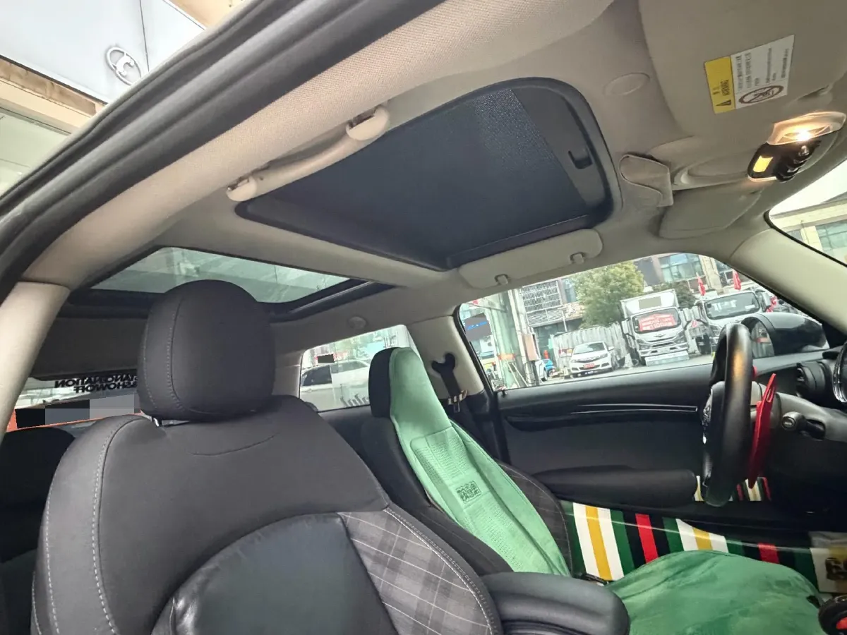 2016 Mercedes-Benz Vito 2.0T 211HP L4 7AT,autocango,china used car exporter,china ev exporter,chinese used car exporter,chinese used ev exporter