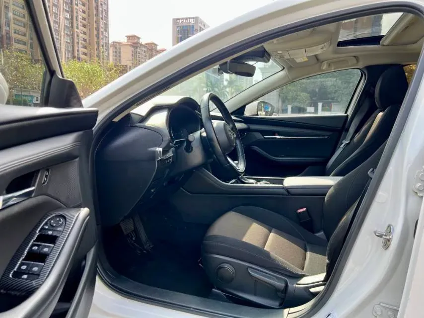 2020 Mazda 3 Axela 2.0L 158HP L4 6AT,autocango,china used car exporter,china ev exporter,chinese used car exporter,chinese used ev exporter