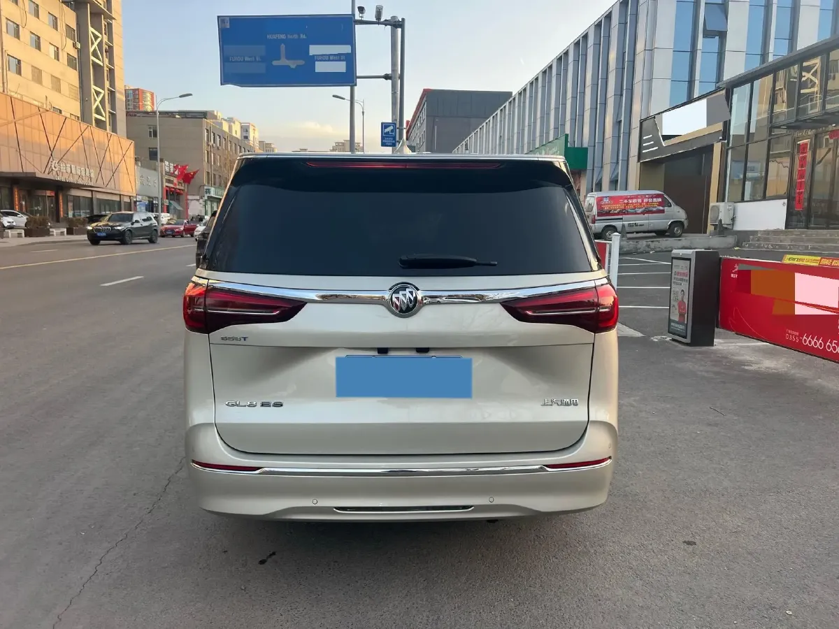 2022 Buick GL8 2.0T 237HP L4 9AT,autocango,china used car exporter,china ev exporter,chinese used car exporter,chinese used ev exporter
