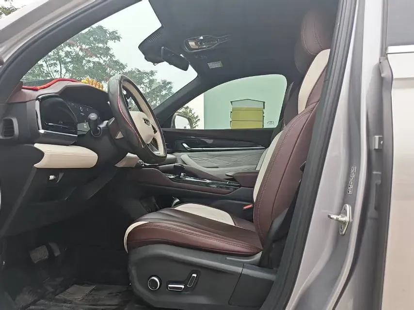 2021 Geely Monjaro 2.0T 218HP L4 7DCT,autocango,china used car exporter,china ev exporter,chinese used car exporter,chinese used ev exporter