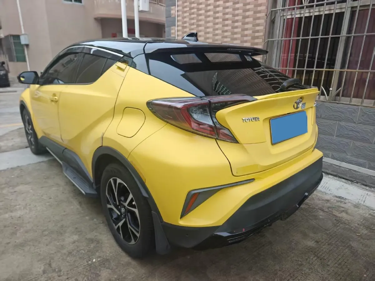 2018 Toyota C-HR 2.0L 171HP L4 CVT,autocango,china used car exporter,china ev exporter,chinese used car exporter,chinese used ev exporter