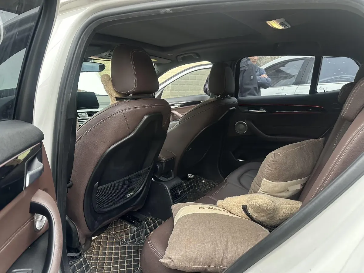 2021 BMW X2 2.0T 192HP L4 7DCT,autocango,china used car exporter,china ev exporter,chinese used car exporter,chinese used ev exporter