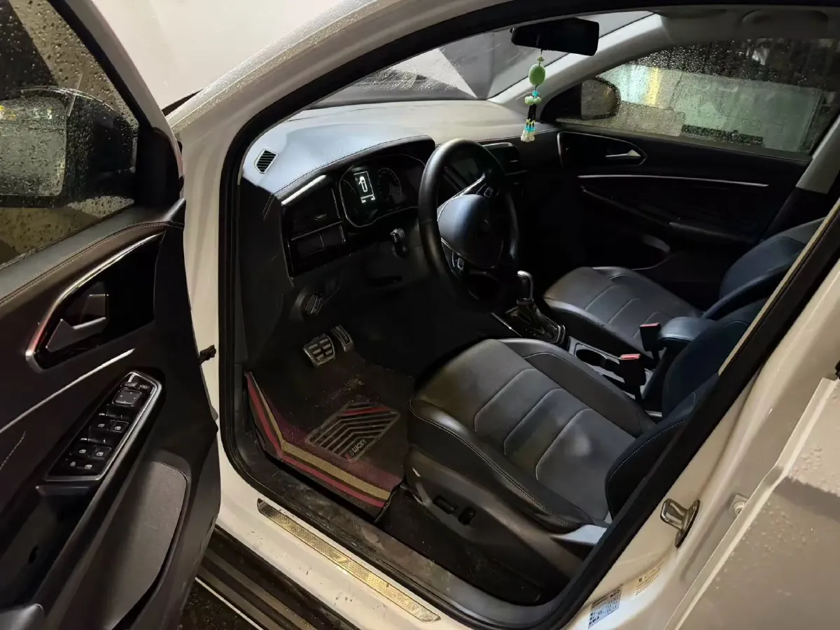 2021 Jetta VS7 1.4T 150HP L4 6AT,autocango,china used car exporter,china ev exporter,chinese used car exporter,chinese used ev exporter