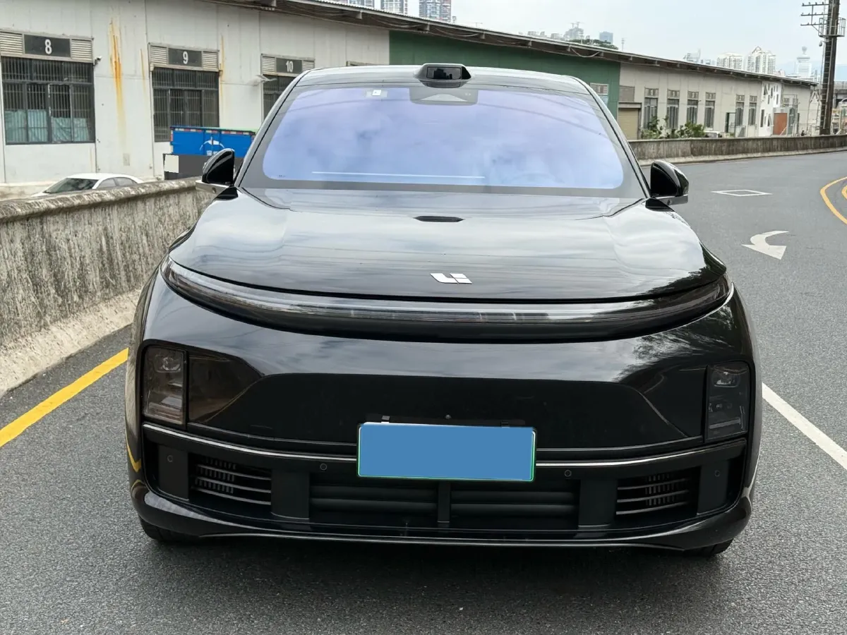 2023 Li L7 Range Extended 154HP REEV 40.9KWH,autocango,china used car exporter,china ev exporter,chinese used car exporter,chinese used ev exporter