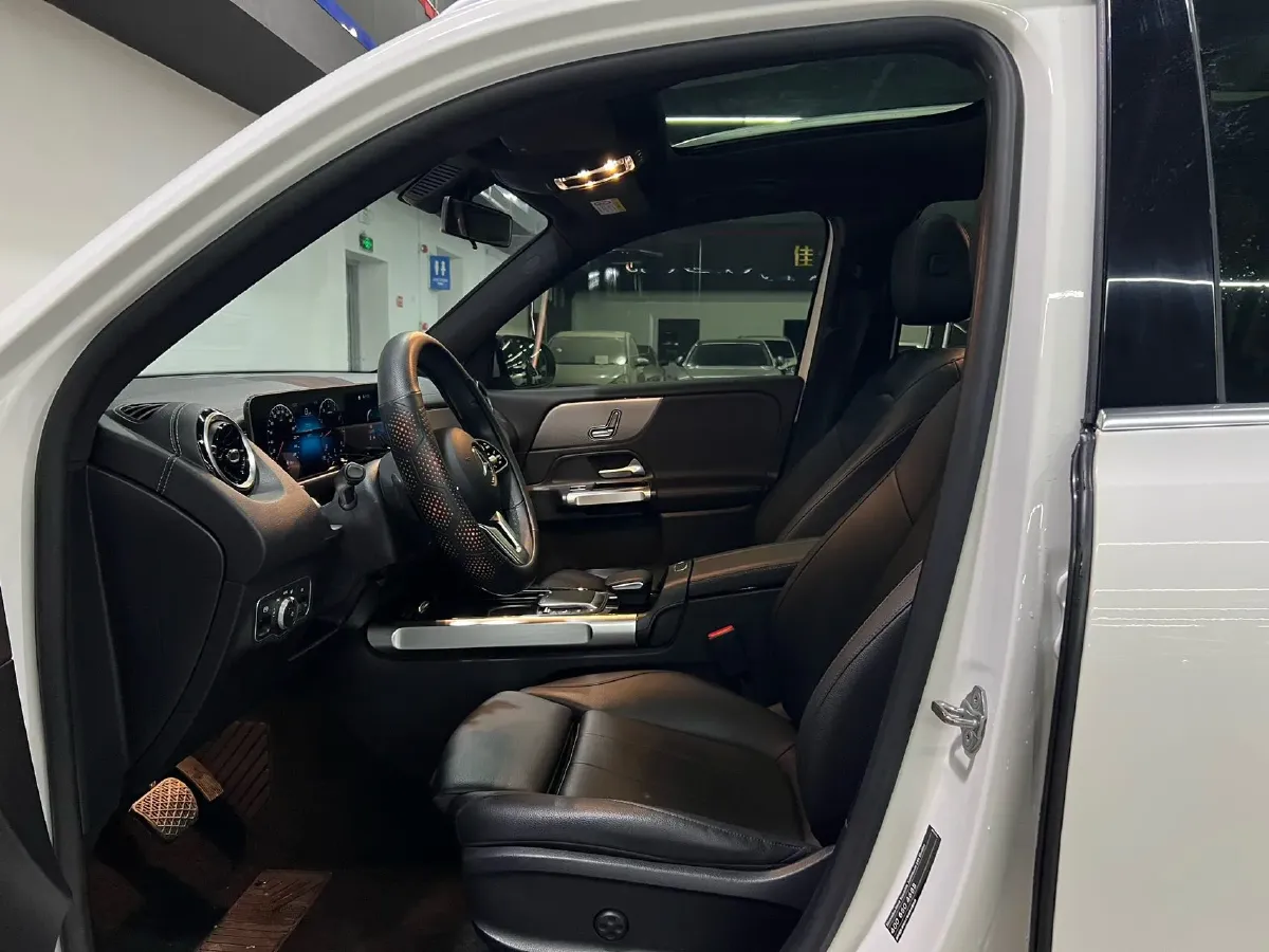 2020 Mercedes-Benz GLB Class 1.3T 136HP L4 7DCT,autocango,china used car exporter,china ev exporter,chinese used car exporter,chinese used ev exporter