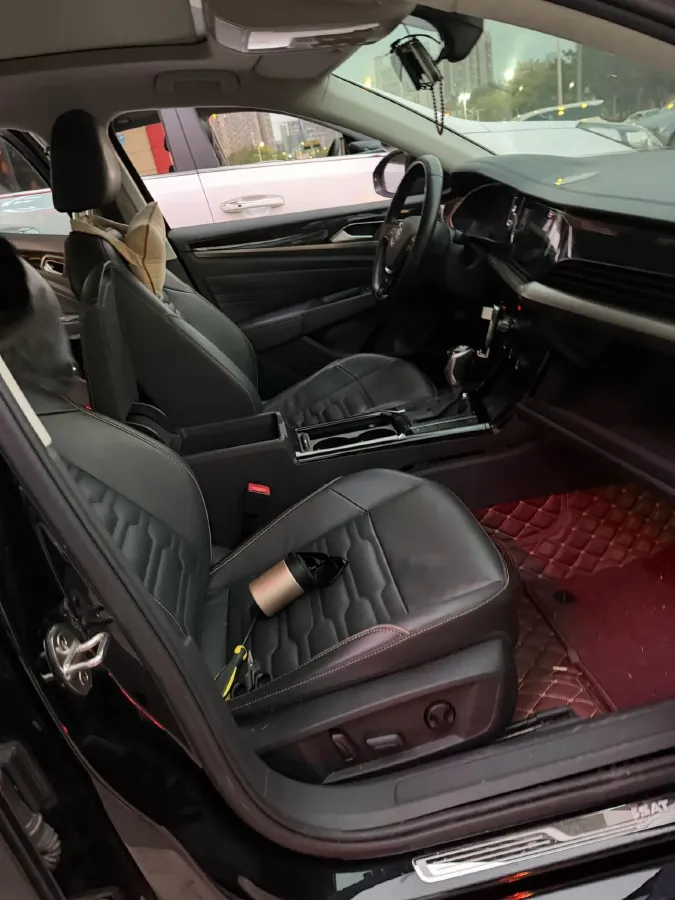 2019 Skoda Kodiak 2.0T 186HP L4 7DCT,autocango,china used car exporter,china ev exporter,chinese used car exporter,chinese used ev exporter