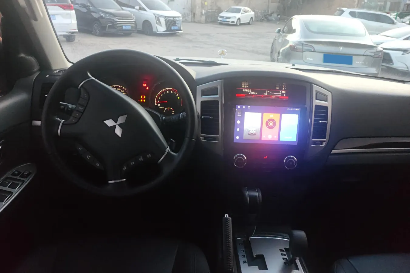 2020 Mitsubishi Pajero 3.0L 174HP V6 5AT,autocango,china used car exporter,china ev exporter,chinese used car exporter,chinese used ev exporter