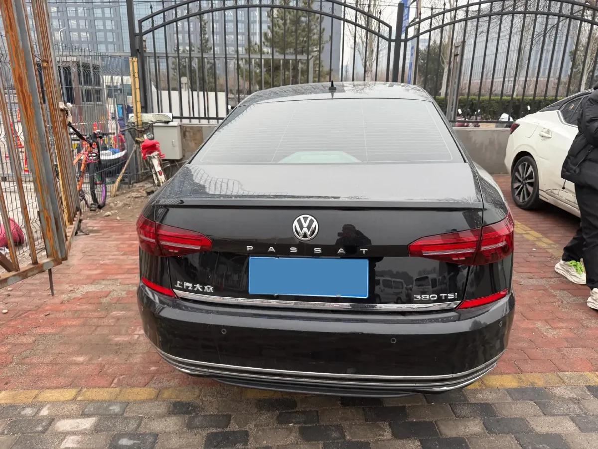 2019 Volkswagen Passat 2.0T 186HP L4 7DCT,autocango,china used car exporter,china ev exporter,chinese used car exporter,chinese used ev exporter