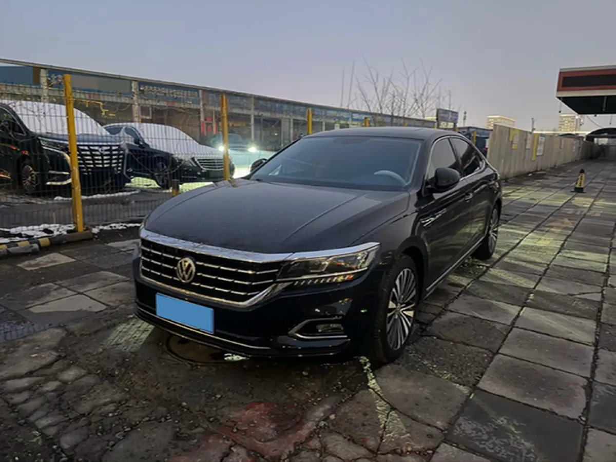 2019 Volkswagen Passat 2.0T 186HP L4 7DCT,autocango,china used car exporter,china ev exporter,chinese used car exporter,chinese used ev exporter