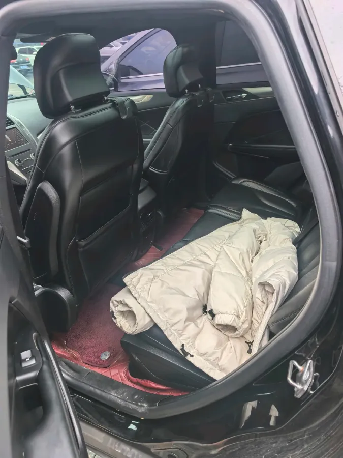 2018 Lincoln MKC 2.0T 203HP L4 6AT,autocango,china used car exporter,china ev exporter,chinese used car exporter,chinese used ev exporter