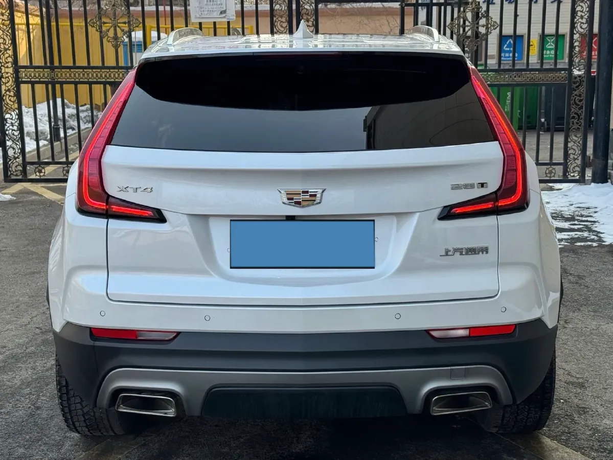 2020 Cadillac XT4 2.0T 241HP L4 9AT,autocango,china used car exporter,china ev exporter,chinese used car exporter,chinese used ev exporter