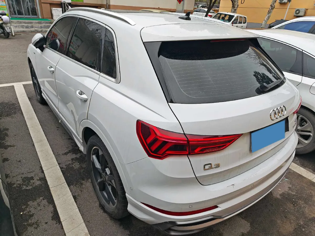 2022 Audi Q3 1.4T 150HP L4 7DCT,autocango,china used car exporter,china ev exporter,chinese used car exporter,chinese used ev exporter