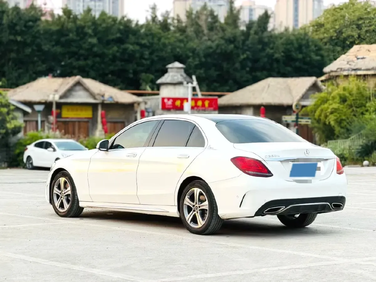 2020 Mercedes-Benz C Class 1.5T 184HP L4 9AT,autocango,china used car exporter,china ev exporter,chinese used car exporter,chinese used ev exporter