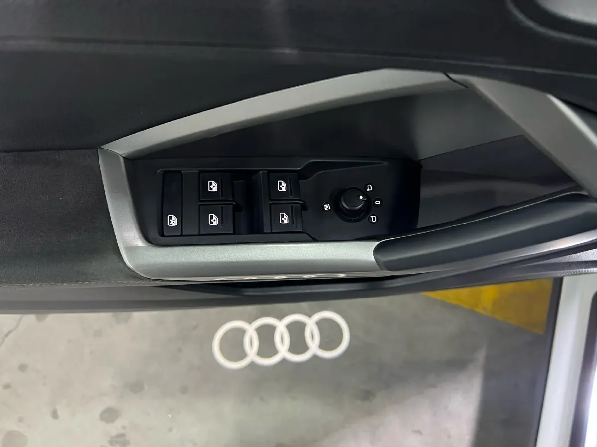 2022 Audi Q3 1.4T 150HP L4 7DCT,autocango,china used car exporter,china ev exporter,chinese used car exporter,chinese used ev exporter