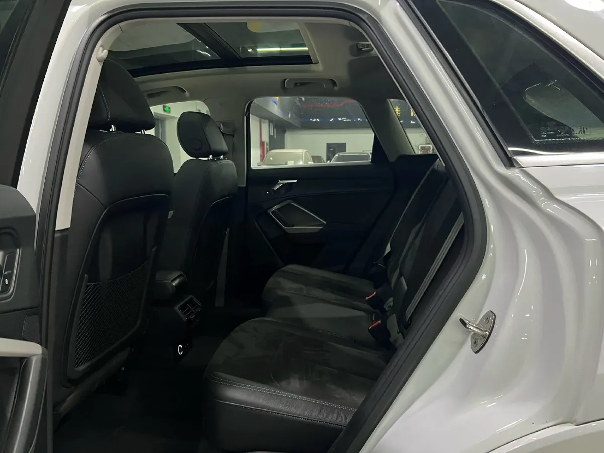 2022 Audi Q3 1.4T 150HP L4 7DCT,autocango,china used car exporter,china ev exporter,chinese used car exporter,chinese used ev exporter