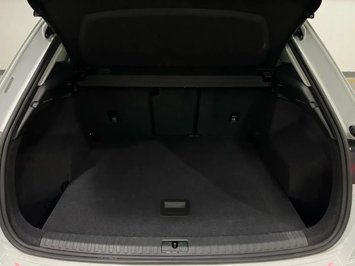 2022 Audi Q3 1.4T 150HP L4 7DCT,autocango,china used car exporter,china ev exporter,chinese used car exporter,chinese used ev exporter