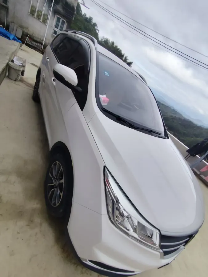 2019 BaoJun 730 1.5T 147HP L4 6MT,autocango,china used car exporter,china ev exporter,chinese used car exporter,chinese used ev exporter