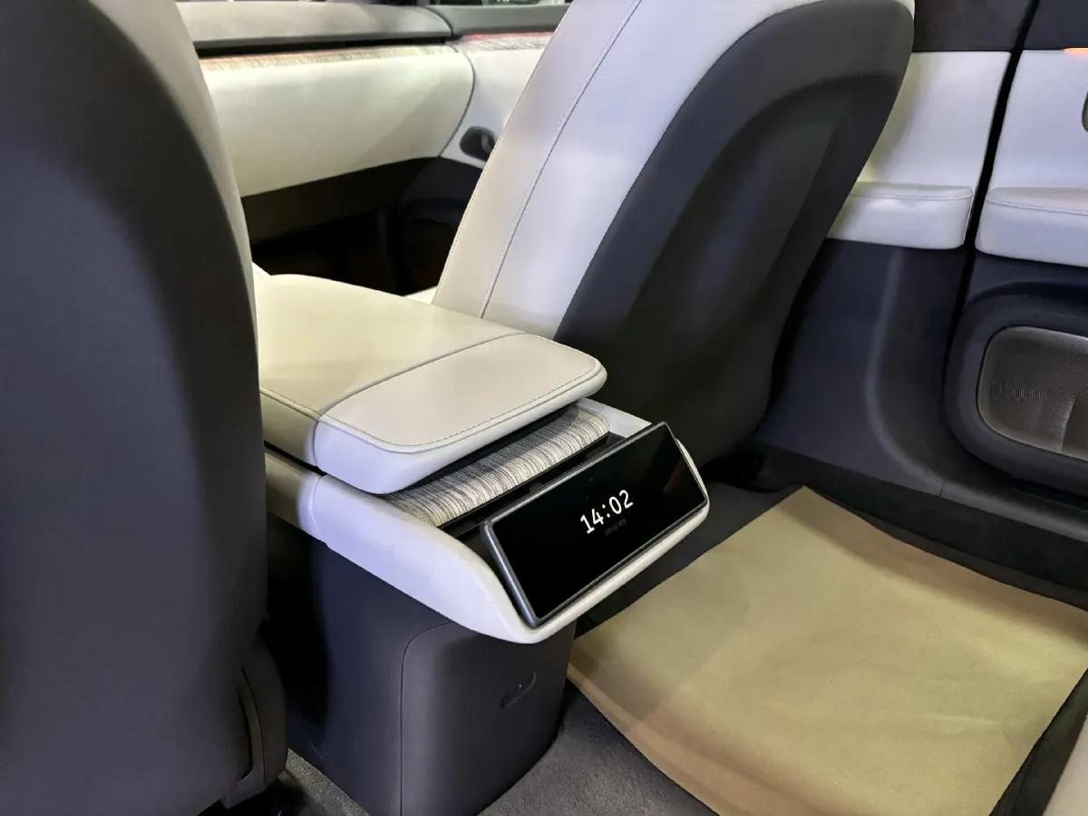 2022 JunTian HeiWuShi Youth 2.0T 203HP L4 6AT,autocango,china used car exporter,china ev exporter,chinese used car exporter,chinese used ev exporter