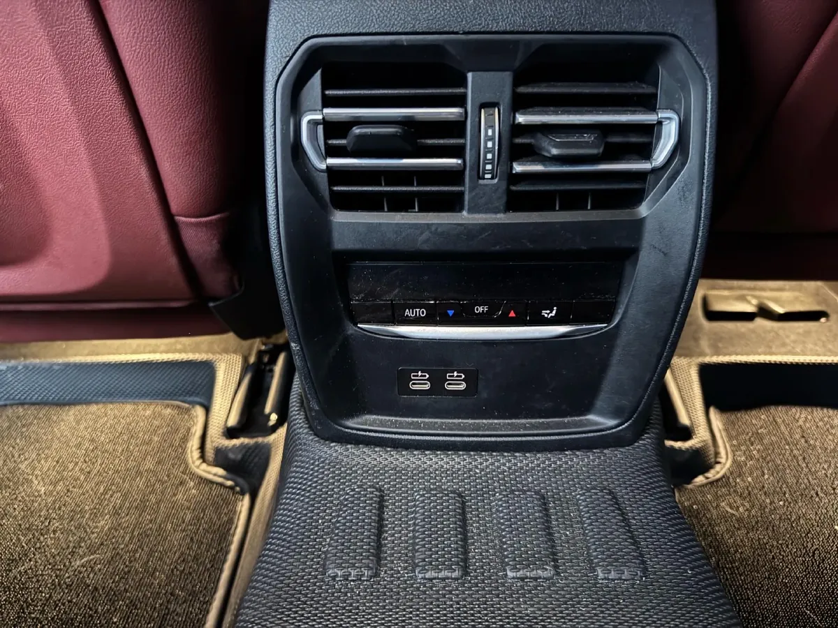 2023 BMW 3 Series 2.0T 184HP L4 8AT,autocango,china used car exporter,china ev exporter,chinese used car exporter,chinese used ev exporter