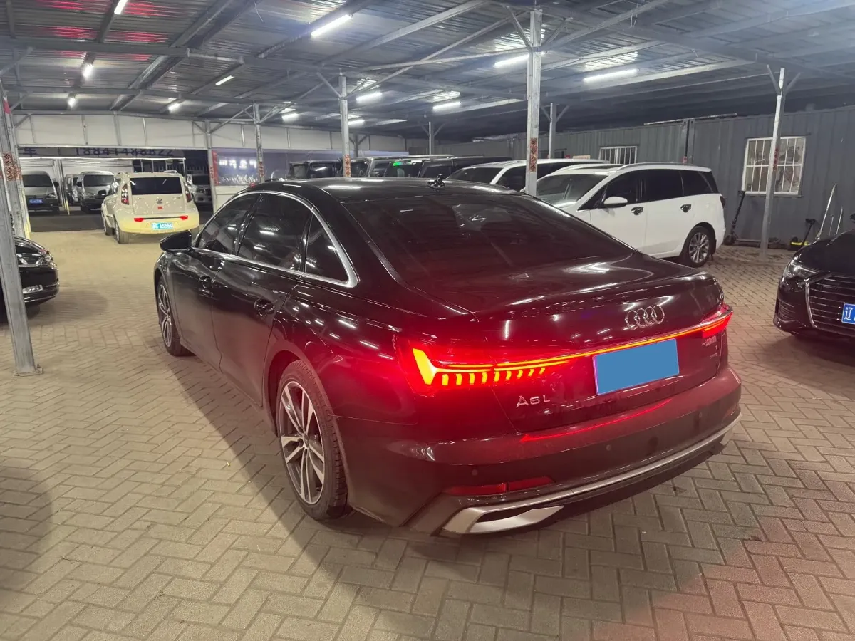 2023 Audi A6L 2.0T 190HP L4 7DCT,autocango,china used car exporter,china ev exporter,chinese used car exporter,chinese used ev exporter