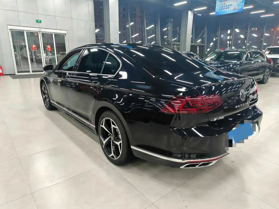 2023 Volkswagen Magotan 2.0T 186HP L4 7DCT,autocango,china used car exporter,china ev exporter,chinese used car exporter,chinese used ev exporter
