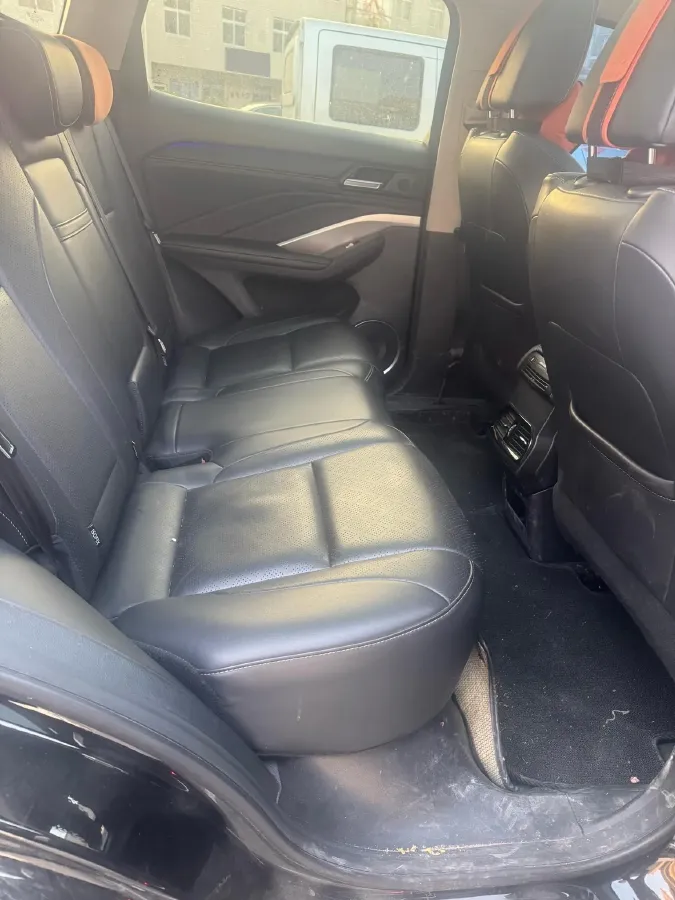 2021 WEY VV6 2.0T 227HP L4 7DCT,autocango,china used car exporter,china ev exporter,chinese used car exporter,chinese used ev exporter