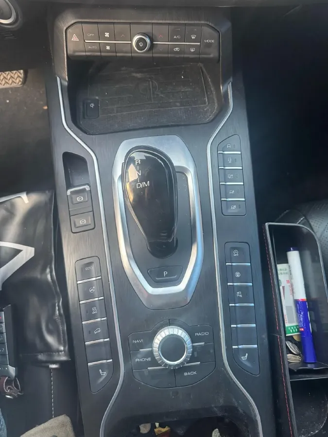 2021 WEY VV6 2.0T 227HP L4 7DCT,autocango,china used car exporter,china ev exporter,chinese used car exporter,chinese used ev exporter