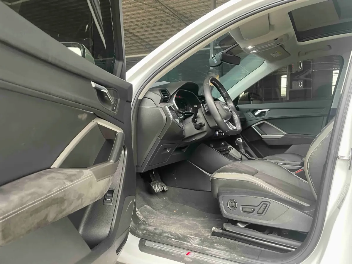 2022 Audi Q3 1.4T 150HP L4 7DCT,autocango,china used car exporter,china ev exporter,chinese used car exporter,chinese used ev exporter