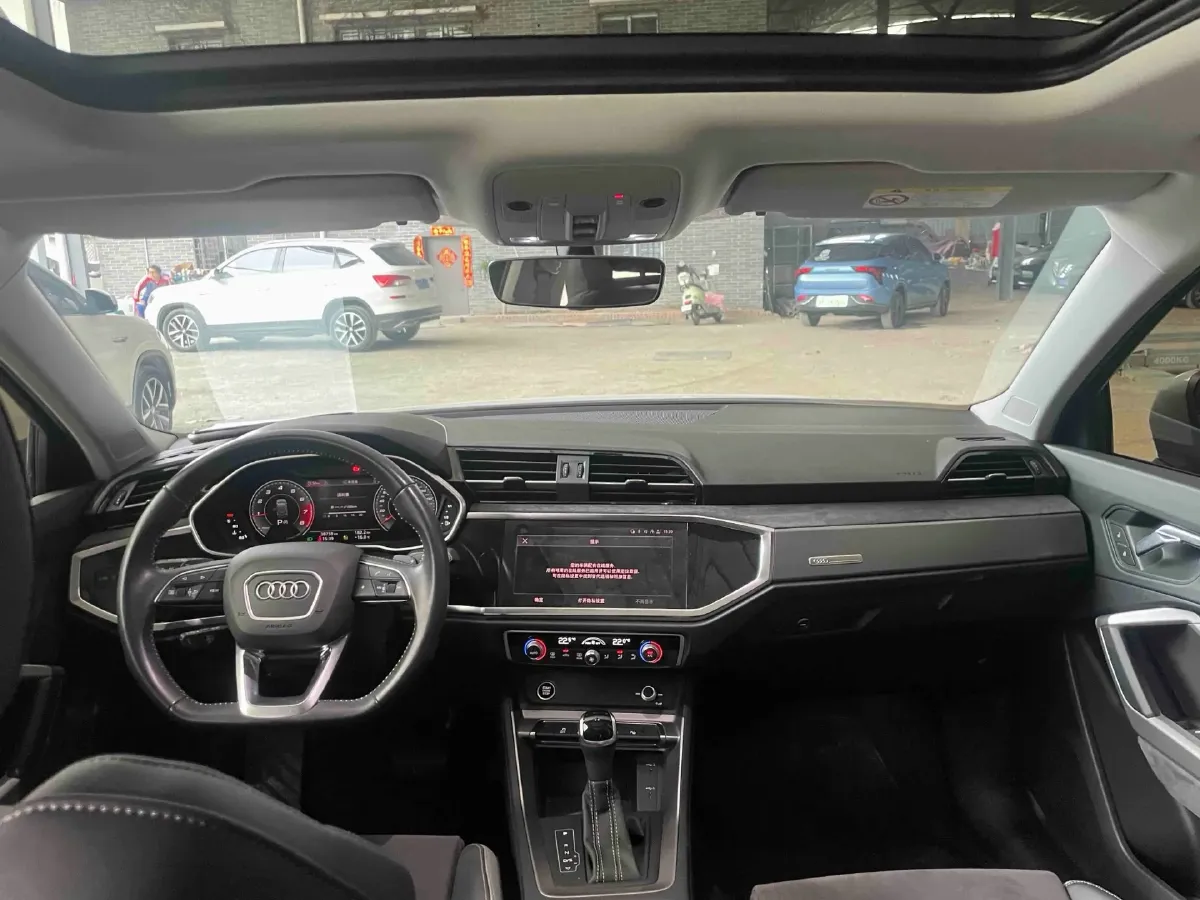 2022 Audi Q3 1.4T 150HP L4 7DCT,autocango,china used car exporter,china ev exporter,chinese used car exporter,chinese used ev exporter