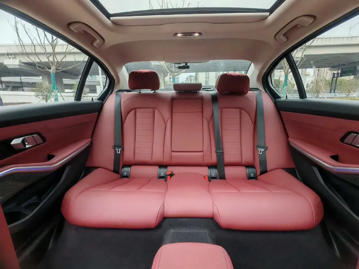 2021 BMW 3 Series 2.0T 184HP L4 8AT,autocango,china used car exporter,china ev exporter,chinese used car exporter,chinese used ev exporter