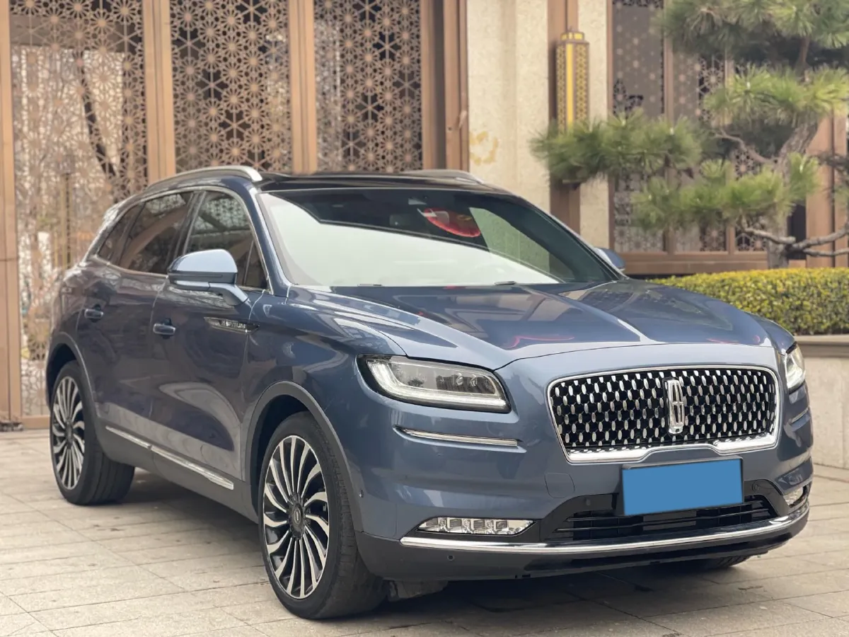 2021 Lincoln Nautilus 2.7T 322HP V6 8AT,autocango,china used car exporter,china ev exporter,chinese used car exporter,chinese used ev exporter