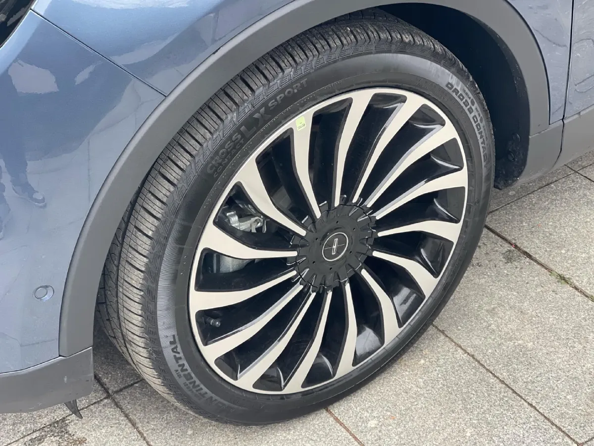 2021 Lincoln Nautilus 2.7T 322HP V6 8AT,autocango,china used car exporter,china ev exporter,chinese used car exporter,chinese used ev exporter