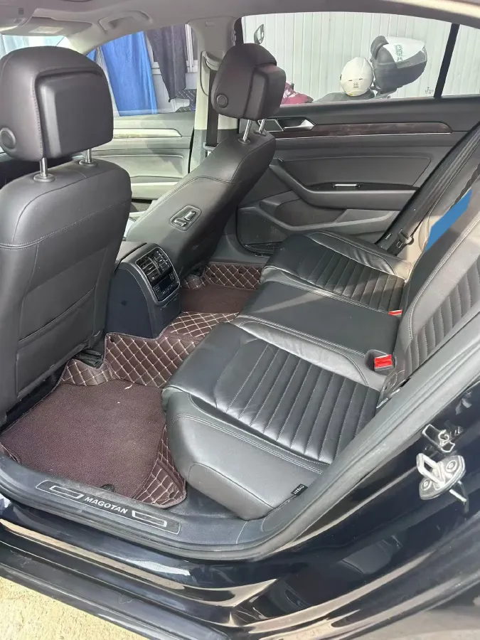 2019 Volkswagen Magotan 2.0T 186HP L4 7DCT,autocango,china used car exporter,china ev exporter,chinese used car exporter,chinese used ev exporter