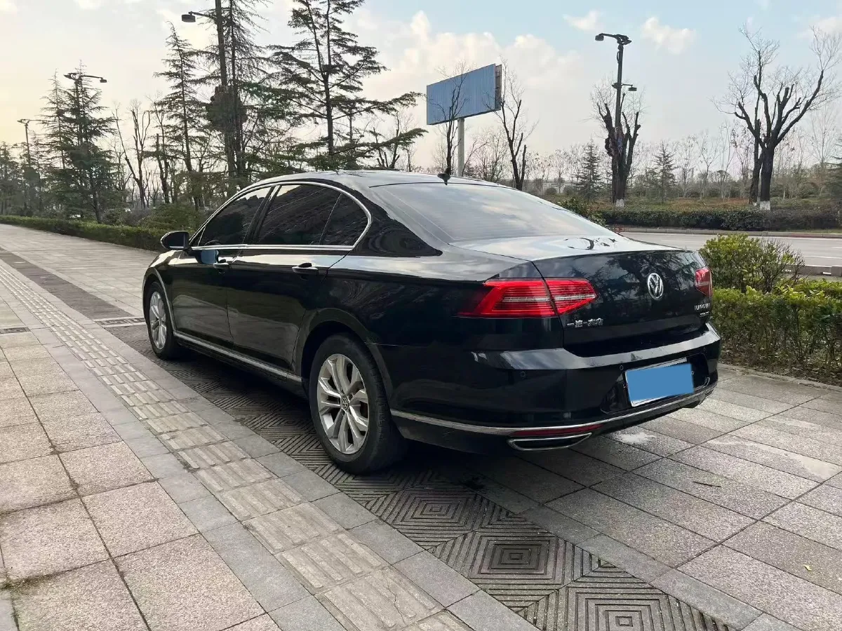 2019 Volkswagen Magotan 2.0T 186HP L4 7DCT,autocango,china used car exporter,china ev exporter,chinese used car exporter,chinese used ev exporter