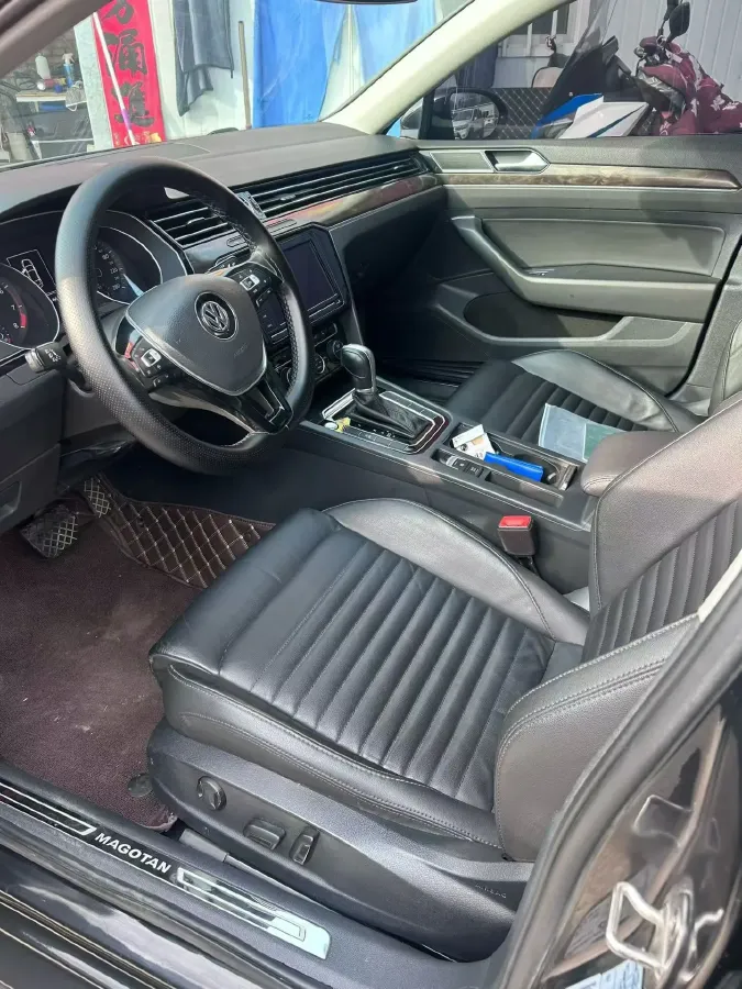 2019 Volkswagen Magotan 2.0T 186HP L4 7DCT,autocango,china used car exporter,china ev exporter,chinese used car exporter,chinese used ev exporter