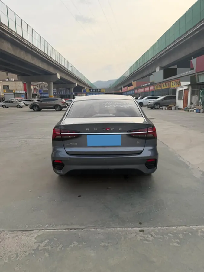 2021 Roewe i5 1.5L 120HP L4 5MT,autocango,china used car exporter,china ev exporter,chinese used car exporter,chinese used ev exporter