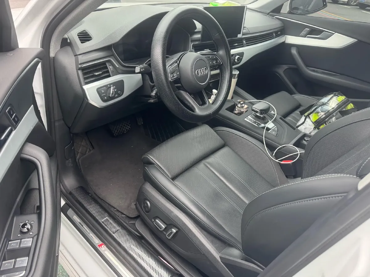 2024 Audi A4L 2.0T 190HP L4 7DCT,autocango,china used car exporter,china ev exporter,chinese used car exporter,chinese used ev exporter